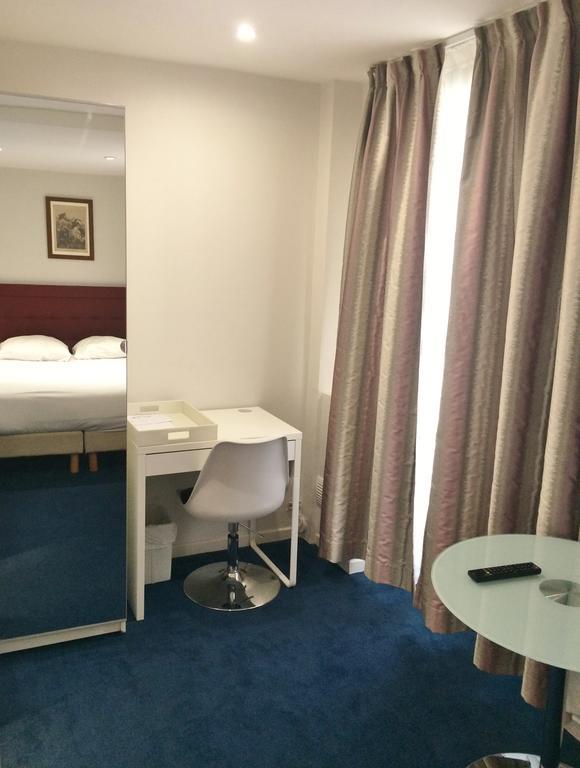 Hotel Savoy Paris Phòng bức ảnh
